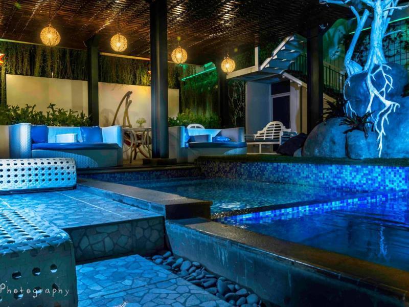 Oxville Hotel Padang  Luaran gambar